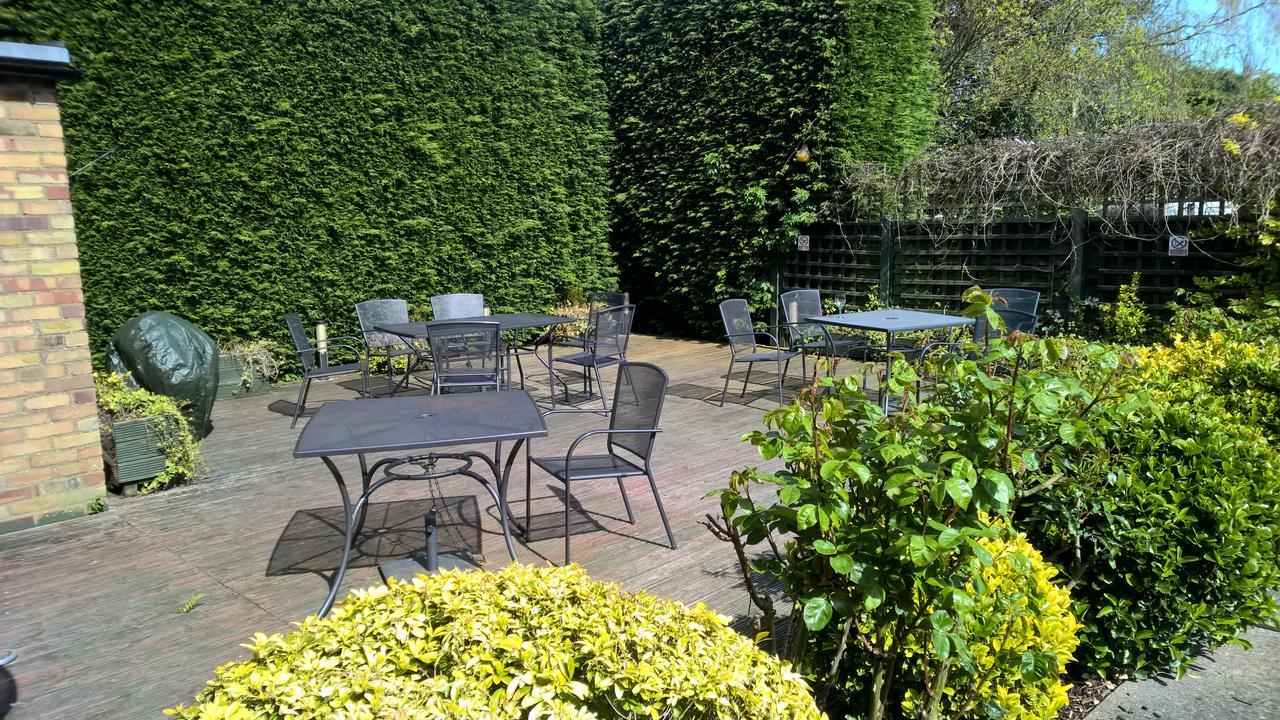 Hotel Baker Arms Hertford Exterior foto